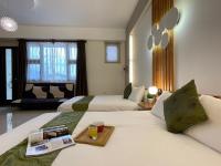 Quadruple Room with Mountain View