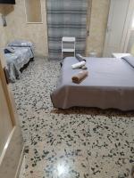 fontanarossa airport room catania bagno privato in camera 800 mt aeroporto - B&B Catania