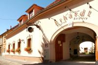 B&B Sopron - Erhardt Panzió - Bed and Breakfast Sopron