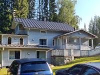 Omakotitalo kolmella makuuhuoneella - B&B Mieskonmäki