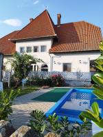 St. Kristóf Vendégház - B&B Abádszalók