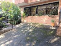 Aparta Hotel LOFT Campestre Jacuzzi Poblado apt 107 - B&B Medellín