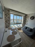 Studio cosy climatisé vue sur port - B&B Le Cap d'Agde