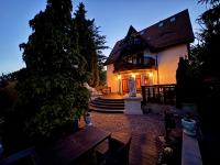Dworek Oliwski - Bed and Breakfast Gdansk