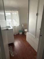 Habitación Triple Económica con baño compartido