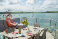 FERRYPOINT - 3 Bed Stylish Beachfront Retreat - B&B Padstow