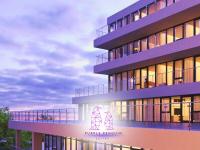 Leeds City Centre 2BR Apartment - Luxury Stay with Private Terrace - B&B