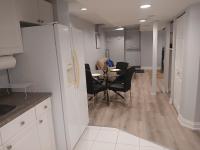 Furnished calm basement studio apartment - B&B Mississauga