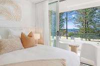 Burleigh Beach Bliss Renovated Coastal Retreat - Bed and Breakfast Gold Coast