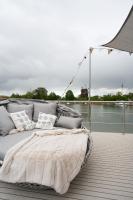 Lieblingsplatz Parey - schwimmendes Living Luxboot - B&B Parey