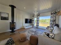 HomeAurora! 4BR Family House - Sauna - Forest View - Ferienwohnung Rovaniemi
