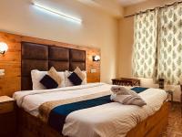 Royal Respite Manali - Budget Friendly !! Top Rated !! Family Friendly !! Rooftop !! Parking !! Spacious Room - Bed and Breakfast Manāli