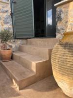 Pituresque stonehouse with endless view - Bed and Breakfast Prosílion