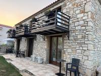 Stone Hearth - B&B Himarë