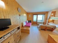 Studio confortable avec balcon près des pistes - FR-1-241-116 - B&B