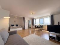 Bright Sunny Studio, AC, 15min to the city center, Smart TV - B&B Vienna
