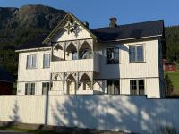 Nordre Fossheim Gård Utendørs vedfyrt badstue - Chambres d'hôtes Hemsedal