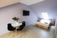 Zweibettzimmer mit Dusche