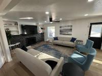 6BR Dream Getaway w Heated Pool & Peaceful Vibe - B&B Oklahoma City