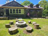 The Kalli-Ru near Golf, Ohiopyle, Fallingwater - Chambres d'hôtes Jumonville