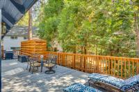 Steps to Lake Arrowhead Cabin with Full Lake Access - Ferienwohnung Lake Arrowhead