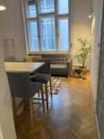 Studio - Split-Level