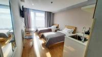 A M Guest House - B&B