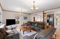 Sandy Bay Getaway w Spa 4 Bdr - Ferienwohnung Rhyll