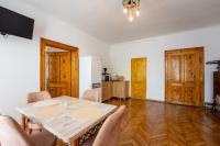 Gloria Apartments - Ferienwohnung Schäßburg