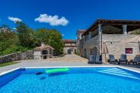 Villa Lastavica pod Ruzon, two beautiful villas in the heart of Istria - Chambres d'hôtes Heki