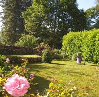 Appartement indépendant avec services de maison d'hôtes, linge et ménage inclus - Accès parc et plage privés - Table d'hôtes some days only - Ferienwohnung La Salvetat-sur-Agout