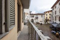 IseoLakeRental - Palazzo Cinquecento - B&B Lovere