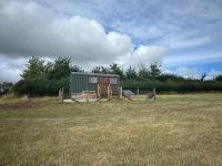 Shepherds hut near Bath - B&B