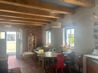 Dom na Szumiacych Drzew - B&B Debina