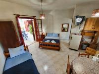 Akrata Golden Beach House - B&B Aíyira