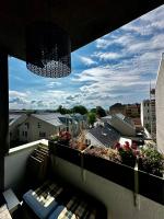 Balcony with Sun in Sagene - B&B Oslo