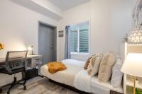 Bright and Beautiful 3 Bedroom in Griffintown - B&B Montréal