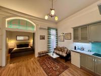 Luxury at Old City Wall - in the Heart of Budapest - B&B Budapest
