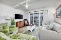 Condo with view over the pool with ocean beyond! - B&B Saint Simons Island