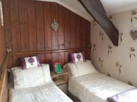Standard Twin Room with Garden View