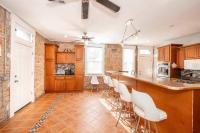 Historic 4BR, 3 Kings, Sleeps 10 - B&B Cincinnati
