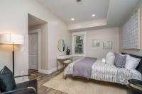 Lee Street Lodge - Minutes from DT - B&B Covington