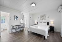 Chic City Retreat 93I - B&B