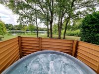 Maple Lodge 11 Hot Tub & Sauna - B&B York