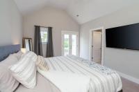 Cumberland Emerald - Walk to Dining - B&B Lakewood