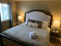 Riverfront Condo in DT - B&B Nashville