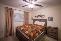 Waterwheel Hideaway - Cozy Condo for 6 with Resort-style Amenities - Chambres d'hôtes New Braunfels