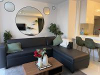 77 On Independence Apartments - B&B Windhoek