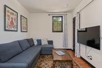 Garden Cottage at Miramar Beach with Shared Deck - B&B Montecito