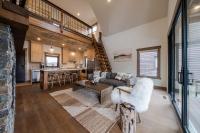 Wilderness Club Hideaway - B&B Eureka